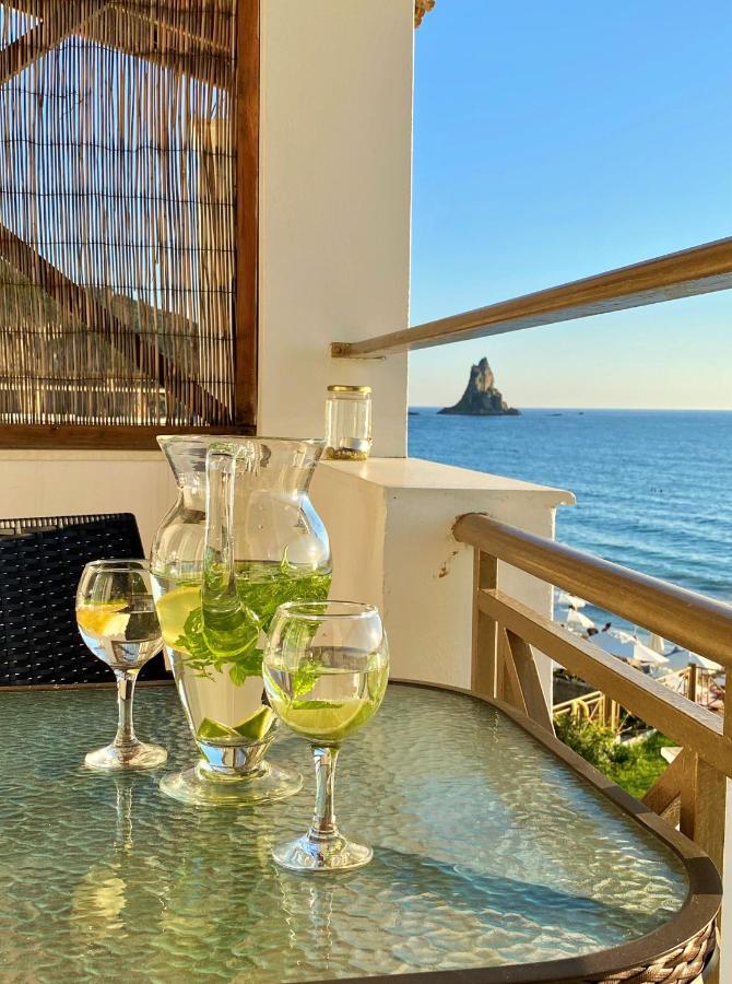 Nereides Apartments Agios Gordios  Extérieur photo