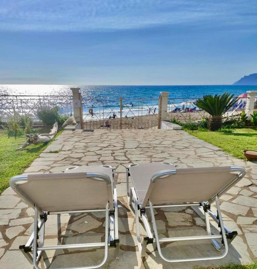 Nereides Apartments Agios Gordios  Extérieur photo