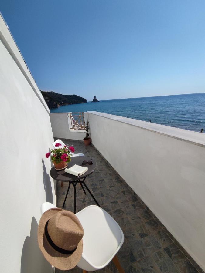 Nereides Apartments Agios Gordios  Extérieur photo
