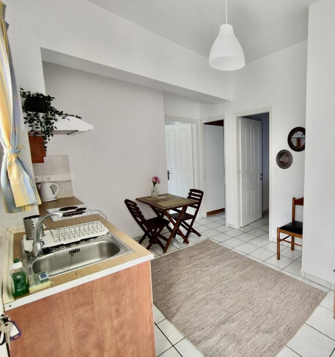 Nereides Apartments Agios Gordios  Extérieur photo
