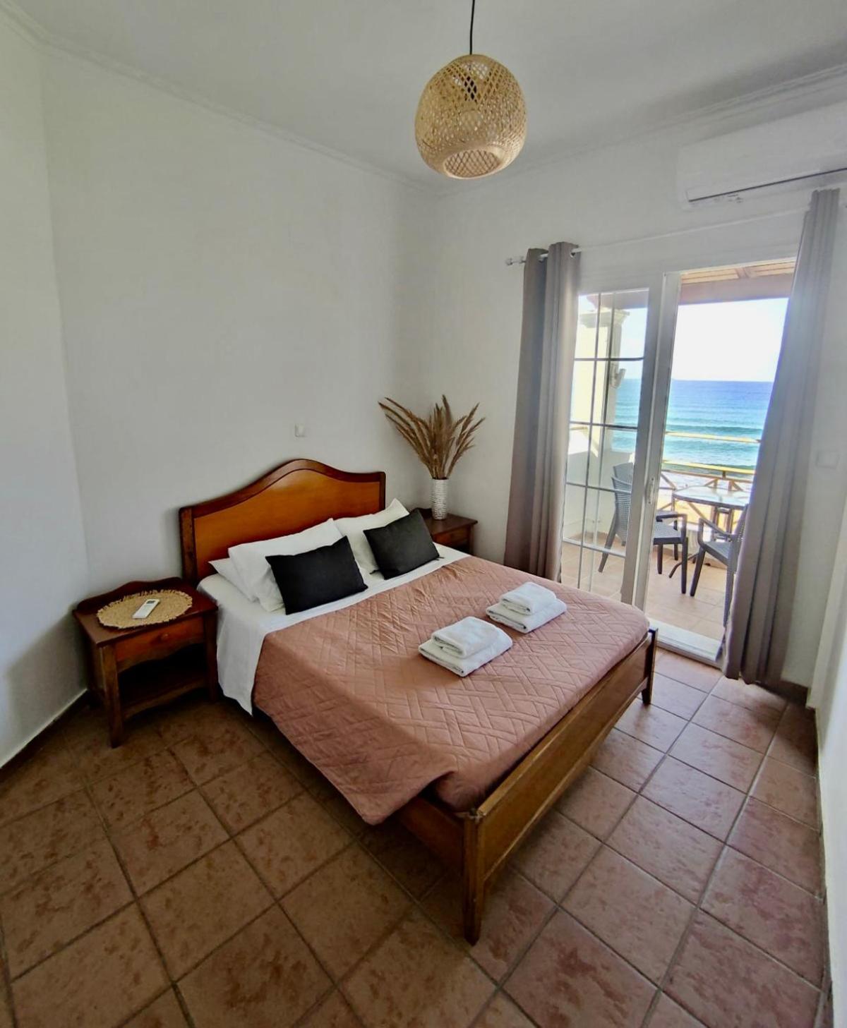 Nereides Apartments Agios Gordios  Extérieur photo