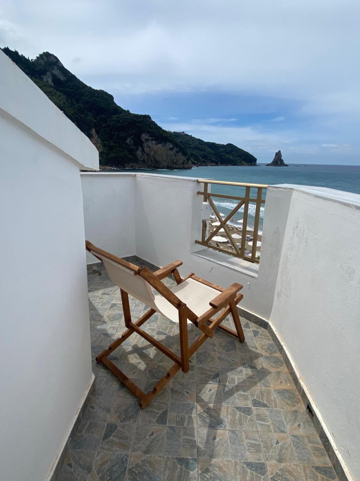 Nereides Apartments Agios Gordios  Extérieur photo