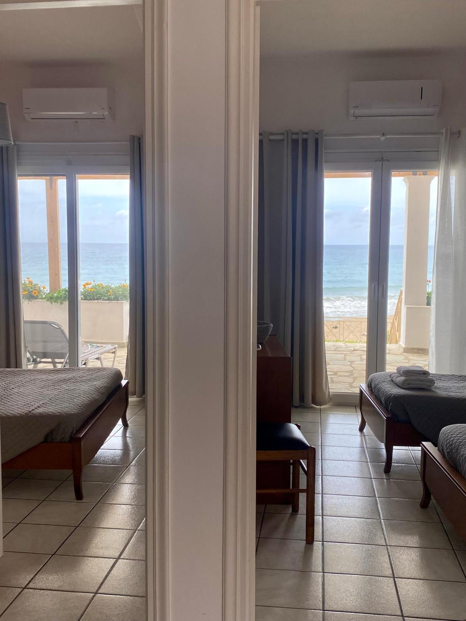 Nereides Apartments Agios Gordios  Extérieur photo